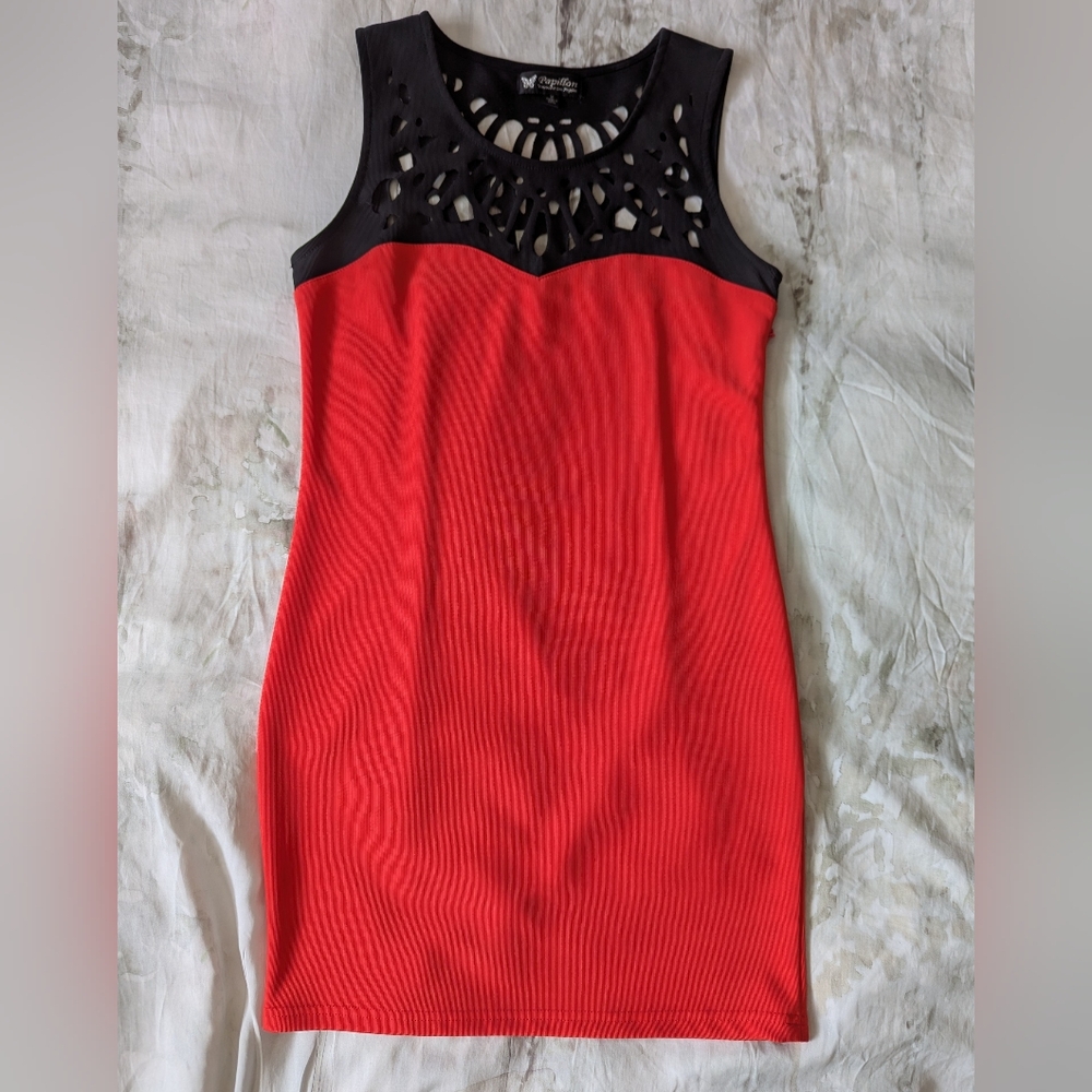 Papillon Black and coral mini dress with laser-cut décolletage size medium